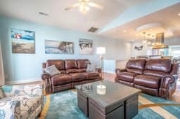 CN1103B - Dock Holiday - Image 3