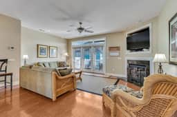SLW1607: Jack's Beach House - Image 3