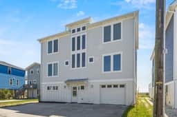 SFF829: Ocean Club of Kure Beach - Image 2