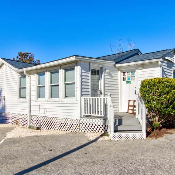 CN7152A: Seaside Cottage A - Image 1