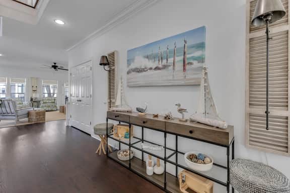 NFW802: The Palm Tree Palace - Image 4
