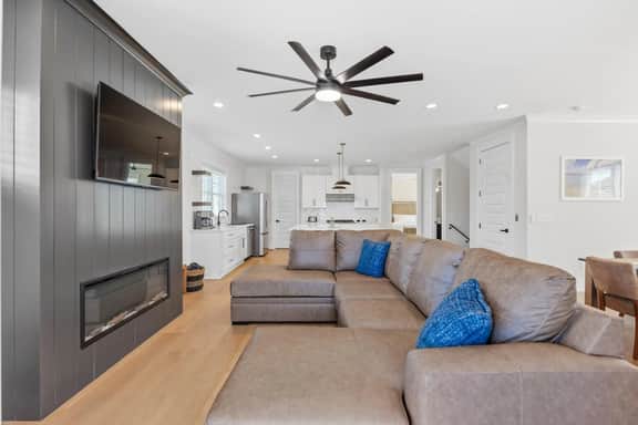 OB502: Ocean Blvd Retreat at the Beach - Image 5